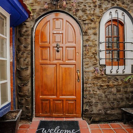 Отель Casa Aimee Мехико Экстерьер фото